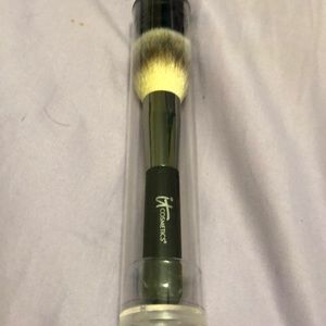 IT Cosmetics Make-Up Brush